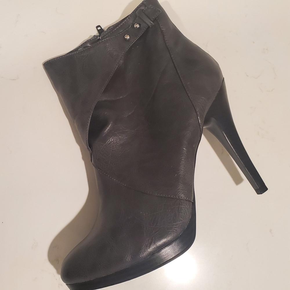 STYLE & CO | Heeled Booties - Picture 5 of 6